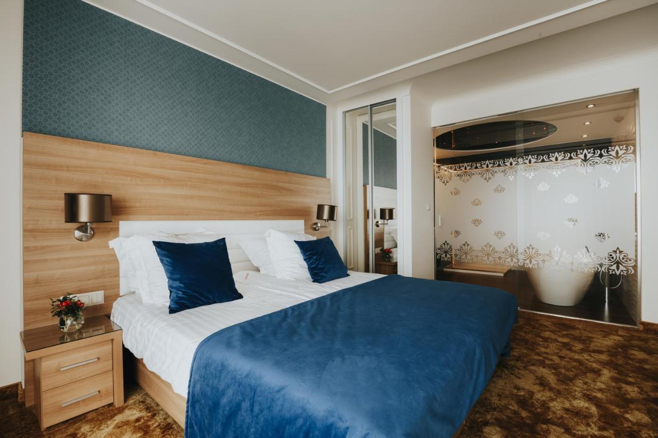 Hotel Sulkowski Conference Resort Boguszyn  Экстерьер фото